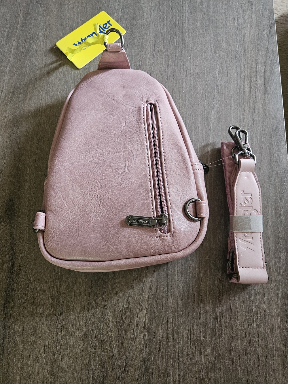 Wrangler Dusty Pink Sling Bag, Crossbody/Chest Bag - Picture 3 of 4